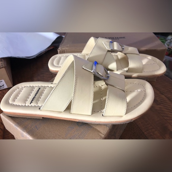 NIB Free People Sloan Buckle Flat Sandals in Light Yellow - Size 8 - Picture 5 of 9